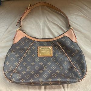 Beautiful 💯 Authentic LV PM. Excellent condition.